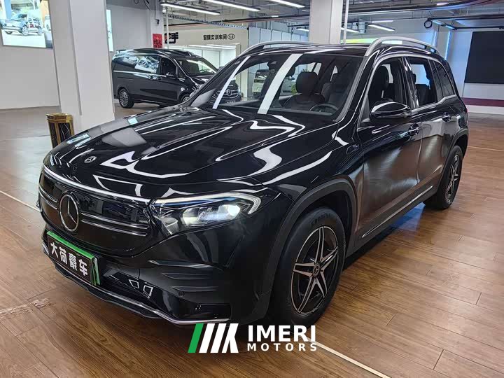 Mercedes-Benz EQB 350 4MATIC first special edition