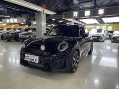 BMW MINI 2023 2.0T COOPER S Artist Five-Door - ფოტო 2
