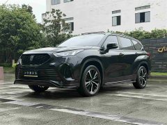 Toyota Crown Venza 2.5L HEV AWD Premier - ფოტო 1