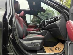Toyota Crown Venza 2.5L HEV AWD Premier - ფოტო 8