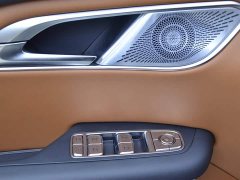 FAW Red Flag HQ9 PHEV 2.0T AWD Business Edition - ფოტო 14