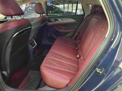 Hongqi H5 2023 2.0T automatic smart connected flag version - ფოტო 11