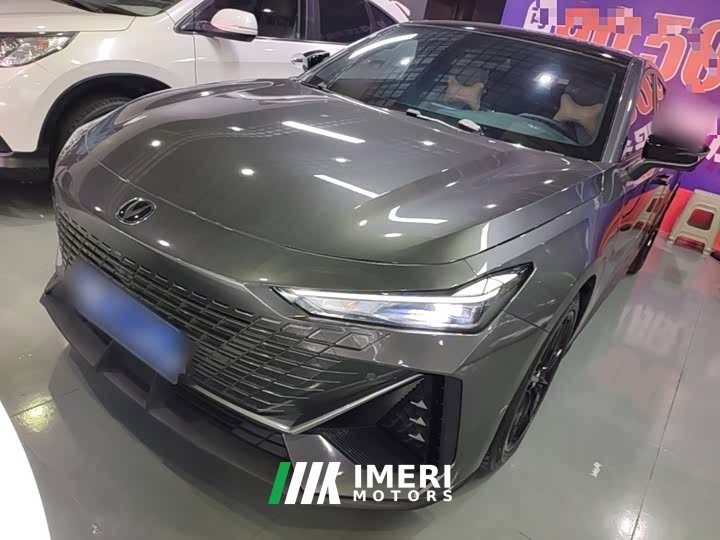 Changan UNI-V 1.5T premium