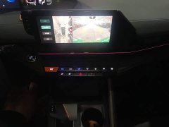Changan UNI-V 1.5T Deluxe - ფოტო 14