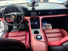Porsche Taycan - ფოტო 10