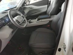 Changan UNI-Z PHEV 2025 125km Battleship - ფოტო 15