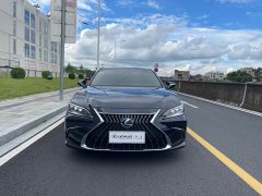 Lexus ES 2021 300h Premium Edition - ფოტო 2