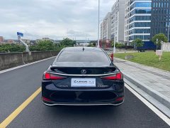 Lexus ES 2021 300h Premium Edition - ფოტო 8