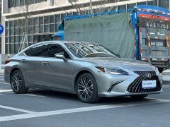 Lexus ES 2022 300h Luxury Edition - ფოტო 3