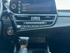 Lexus ES 2022 300h Luxury Edition - ფოტო 8
