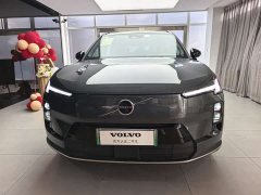 Volvo XC70 Plug-in Hybrid AWD Extended Range Core - ფოტო 2