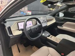Volvo XC70 Plug-in Hybrid AWD Extended Range Core - ფოტო 5