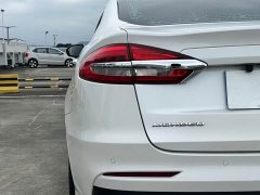 Ford Mondeo EcoBoost 180 Luxury - photo 8