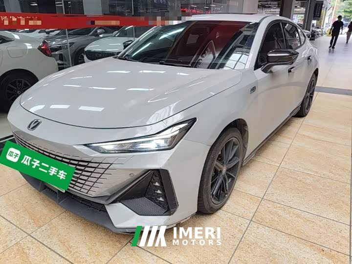 Changan UNI-V Smart iDD Smart iDD 1.5T 113km smart fun (fast version)