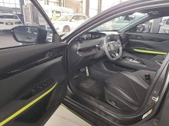 Changan UNI-V 2022 1.5T sports version - ფოტო 16