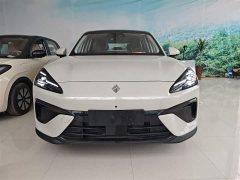 Baojun Yunhai 2024 140km plug-in hybrid version - ფოტო 3