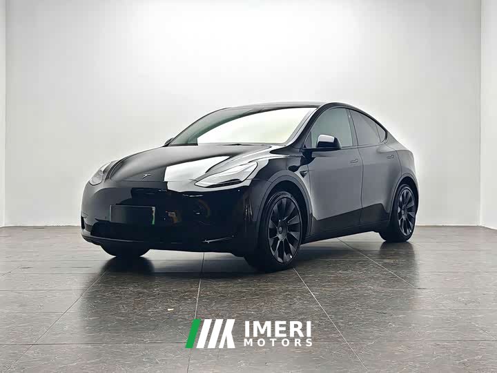 Tesla Model Y Facelift Rear-Wheel Drive
