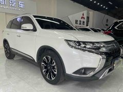Outlander 2020 2.4L four-wheel drive exclusive version, 5 seats - ფოტო 10