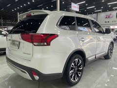 Outlander 2020 2.4L four-wheel drive exclusive version, 5 seats - ფოტო 8