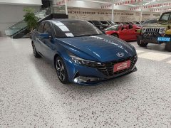Hyundai Elantra 2022 1.5L CVT Luxury - ფოტო 3