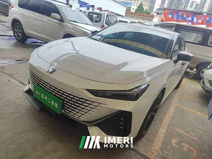 Changan UNI-V 1.5T premium
