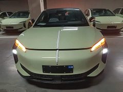 Hongqi EH7 2025 690 Smart Select Edition - ფოტო 3