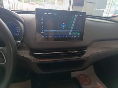 Hongqi E-QM5 2022 431km Charging Enjoyment Edition - ფოტო 13