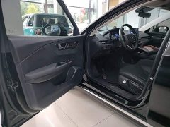 Hongqi E-QM5 2022 431km Charging Enjoyment Edition - ფოტო 16