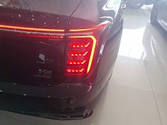 Hongqi H9 2024 2.0T Qichang Private Fashion Edition - ფოტო 8