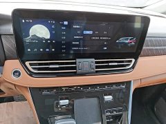FAW Red Flag HQ9 PHEV 2.0T AWD Business Edition - ფოტო 13