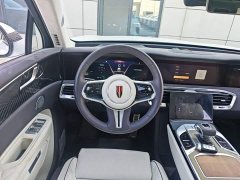 FAW Red Flag E-HS9 660km Range Flagship Edition Four-Seater - ფოტო 11