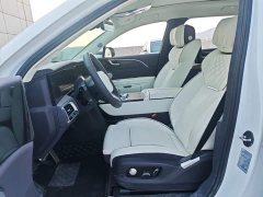 FAW Red Flag E-HS9 660km Range Flagship Edition Four-Seater - ფოტო 15