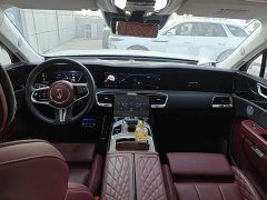 FAW Red Flag E-HS9 660km Range Flagship Edition Four-Seater - ფოტო 10
