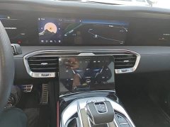 FAW Red Flag E-HS9 660km Range Flagship Edition Four-Seater - ფოტო 13