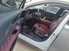 FAW Red Flag E-HS9 660km Range Flagship Edition Four-Seater - ფოტო 16