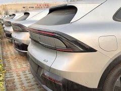 FAW Red Flag E-HS9 660km Range Flagship Edition Four-Seater - ფოტო 19