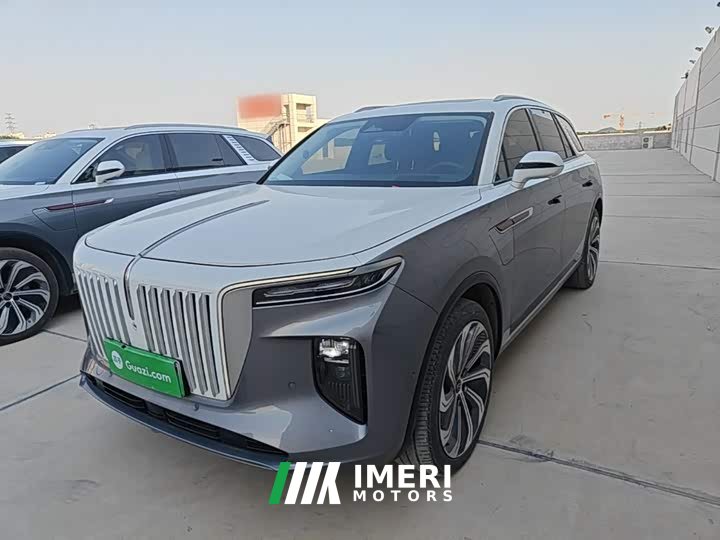 Hongqi E-HS9 660km flag collar version four seats