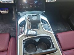 FAW Red Flag E-HS9 660km Range Flagship Edition Four-Seater - ფოტო 14