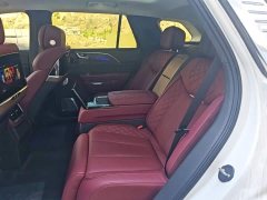 FAW Red Flag E-HS9 660km Range Flagship Edition Four-Seater - ფოტო 17