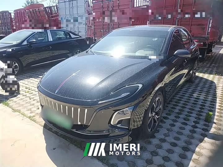 Hongqi E-QM5 facelift basic travel version