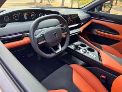 Changan UNI-V 2023 2.0T sharp version - ფოტო 20
