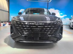 Changan UNI-Z 1.5T Cruising Edition - ფოტო 2