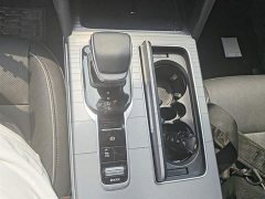 FAW Red Flag HS7 PHEV 2.0T PHEV AWD Flagship Comfort 7-Seater - ფოტო 14