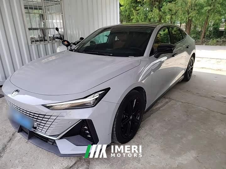 Changan UNI-V 2022 1.5T premium