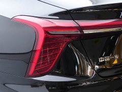 Hongqi H5 2024 2.0T Automatic Zhilian Qichang Edition - photo 9