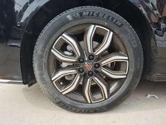 FAW Red Flag HQ9 2.0T Smart Connected Flagship Comfort Edition - ფოტო 11