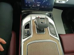 FAW Red Flag HQ9 2.0T Smart Connected Flagship Comfort Edition - ფოტო 14