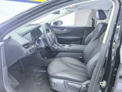 Hongqi E-QM5 2025 500km travel version - ფოტო 9