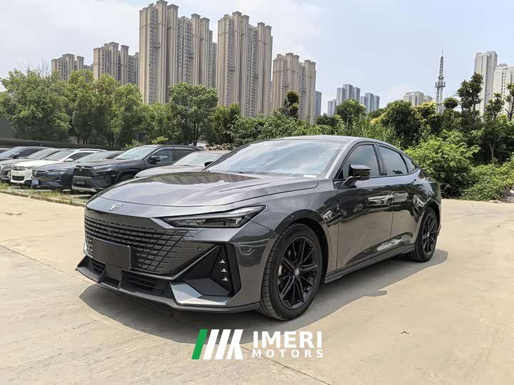 Changan UNI-V 1.5T premium