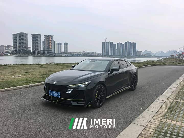 Changan UNI-V 1.5T Smart Pilot Edition